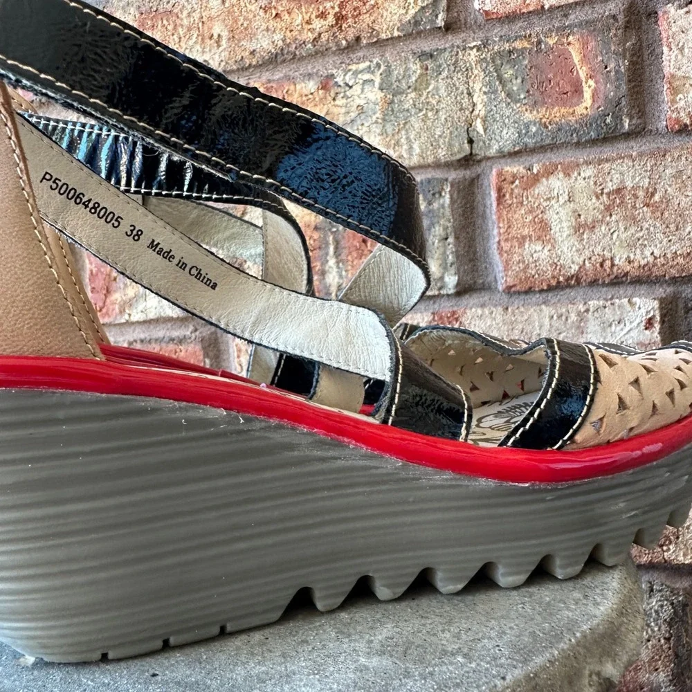 Fly London Ynes Beige Black Red Patent Leather Wedge Sandal  Womens 38 Quirky